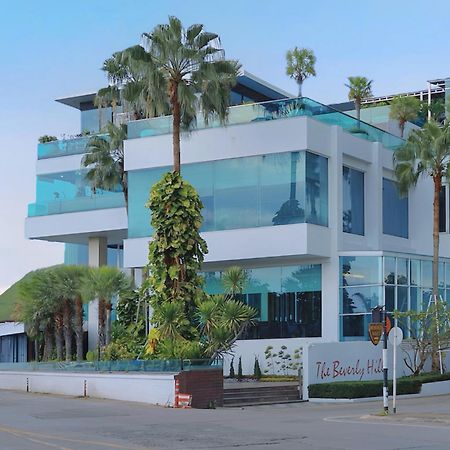 The Beverly Hills Hotel Nakhon Ratchasima Exterior photo