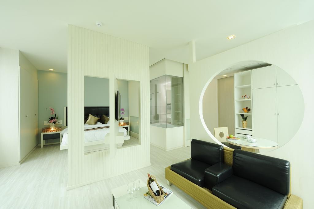 The Beverly Hills Hotel Nakhon Ratchasima Exterior photo