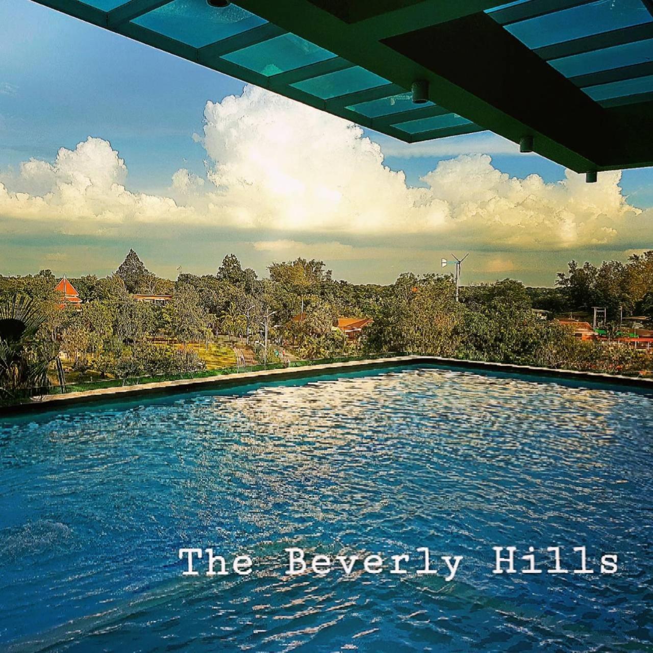 The Beverly Hills Hotel Nakhon Ratchasima Exterior photo