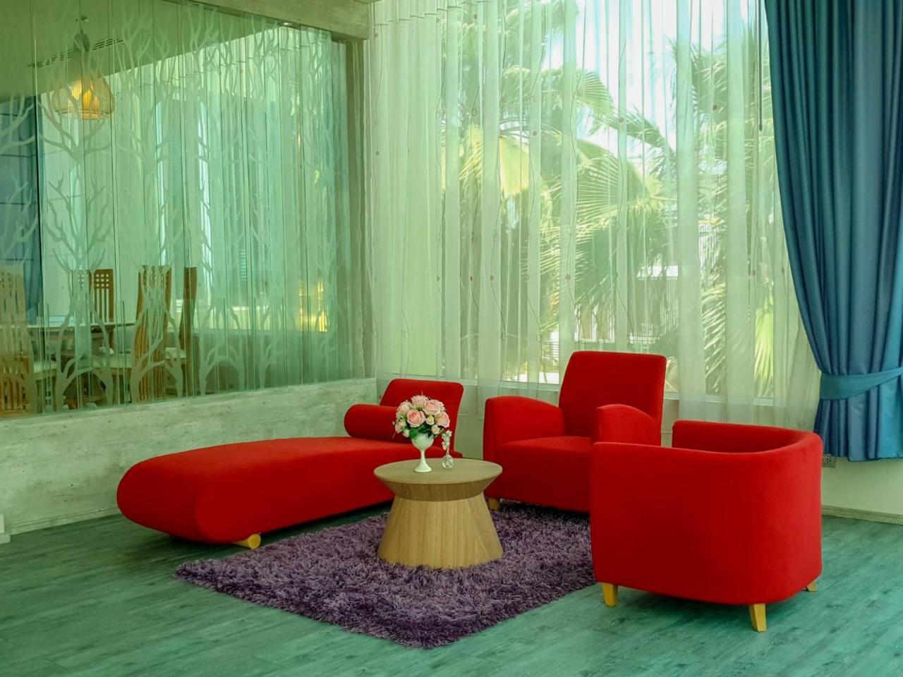 The Beverly Hills Hotel Nakhon Ratchasima Exterior photo